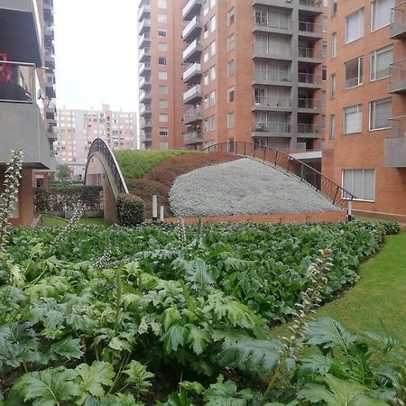 Hermosa Habitacion Privada En Conjunto Residencial Cerca Al Aeropuerto Y Terminal De Bogota, Zonas Comunes Se Comparten Con 1 Persona Lägenhet Exteriör bild